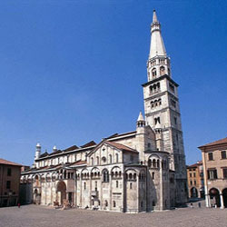 ���f�i�̑吹��