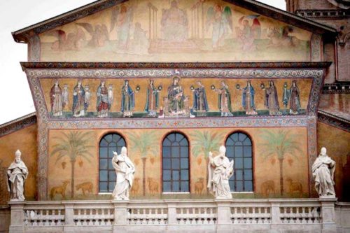 ローマ サンタ・マリア・イン・トラステベレ聖堂のファザード