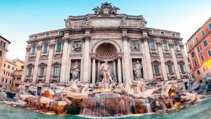 ローマ観光 トレビの泉 楽しい秘話を紹介 アーモイタリア