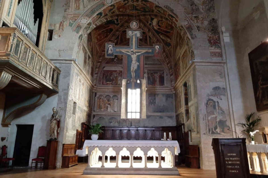 グッビオ「サンタ・アゴスティーノ教会」