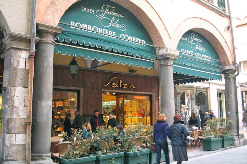 老舗ドルチェ店『Salza』 アーモイタリア