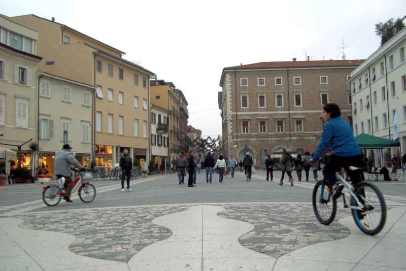 Rimini Piazza Tre Martiri