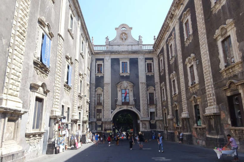 Catania Porta Uzeda