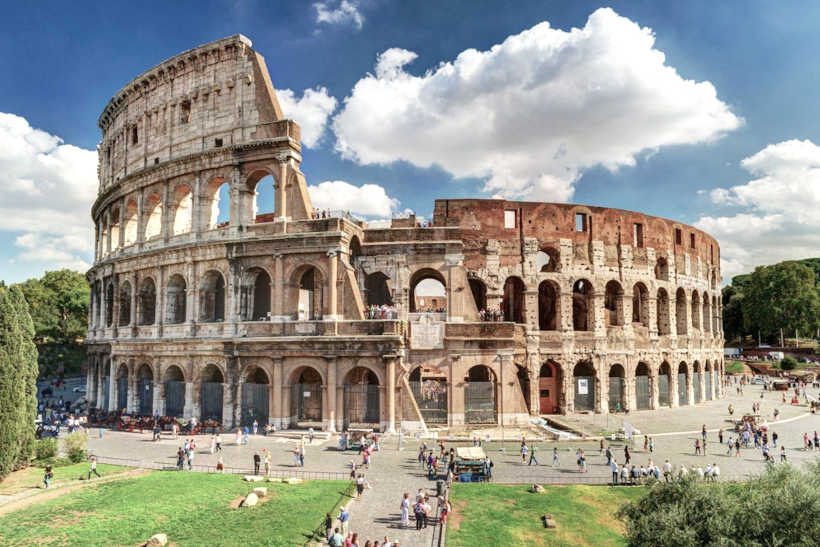 ローマの見どころ、観光名所、レストラン、お土産ショップ、現地ツアーなどを現地在住者が紹介します