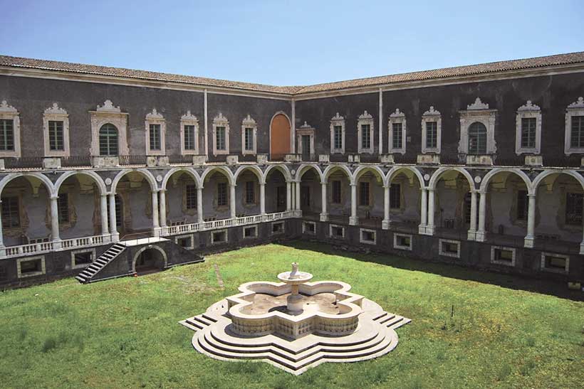 Il Monastero dei Benedettini di San Nicolò l'Arena